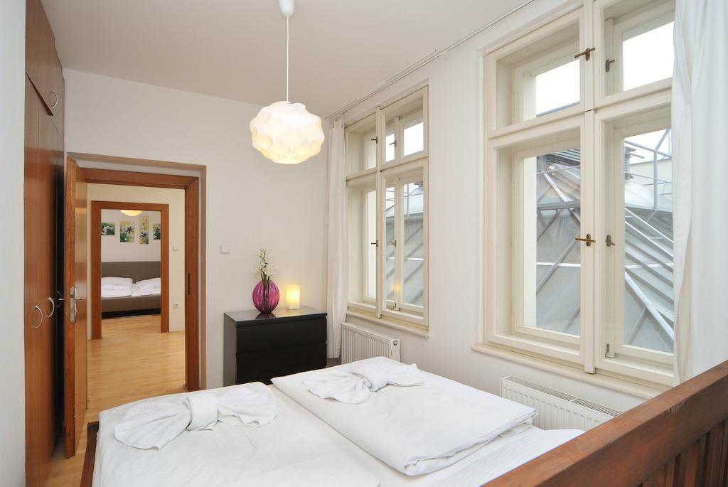 Selinor Old Town Apartments Praha Bagian luar foto