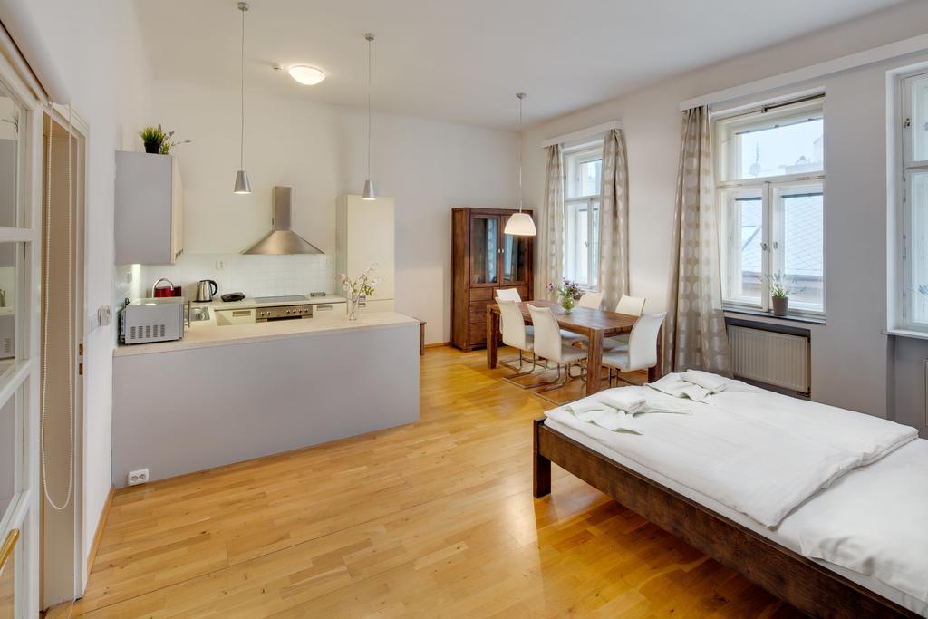 Selinor Old Town Apartments Praha Bagian luar foto